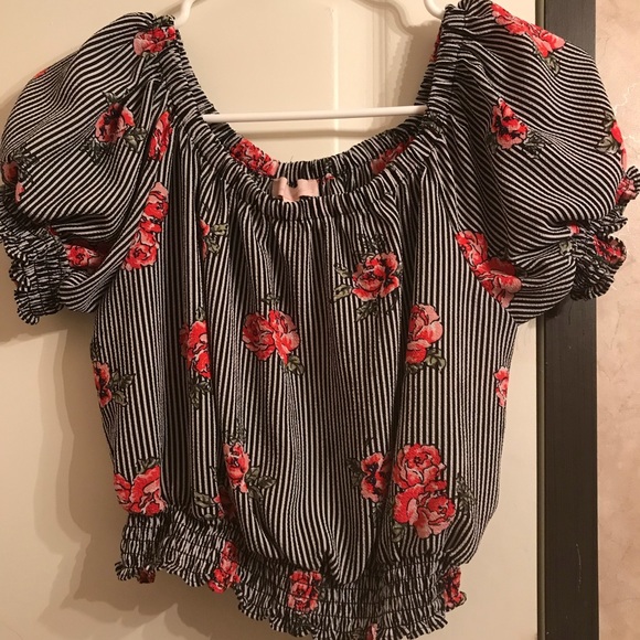 Crop Top - Picture 3 of 3